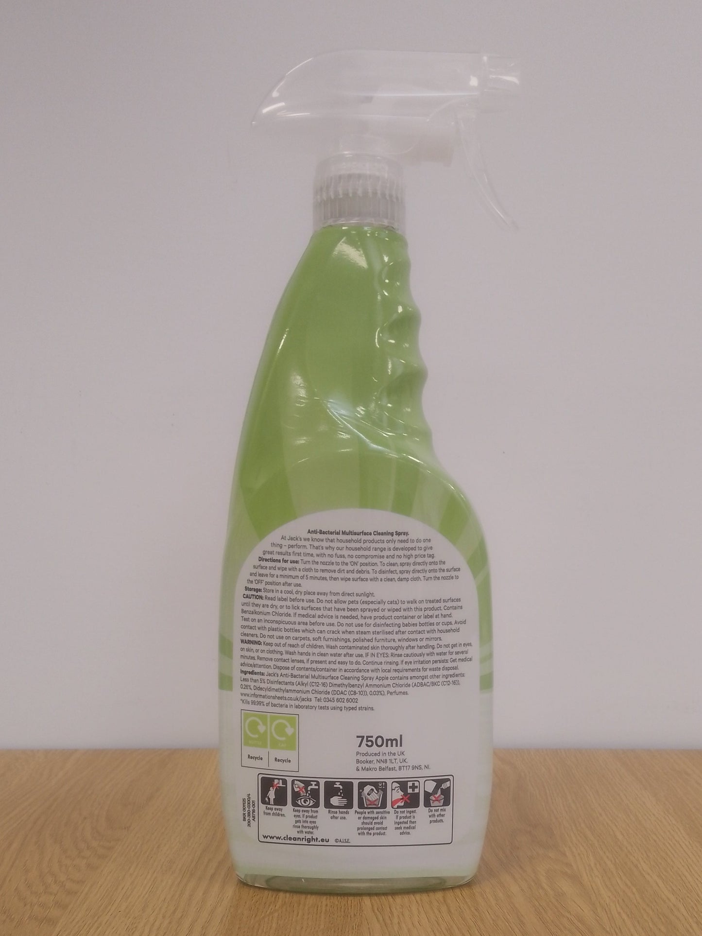 Jacks Anti-Bacterial Multisurface Cleaning Spray - Apple 750ml