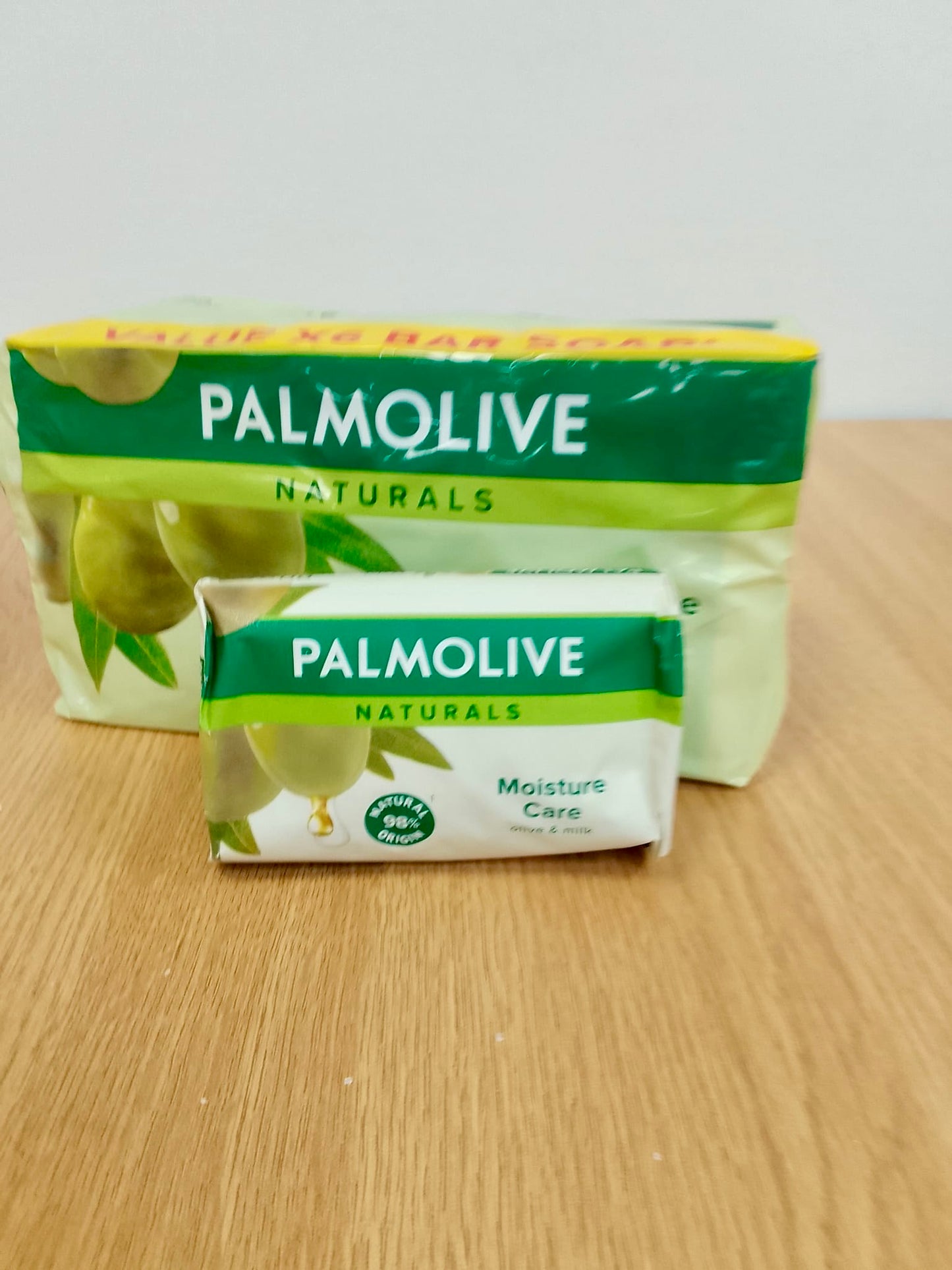 Palmolive Moisture Care Soap Bar 90g