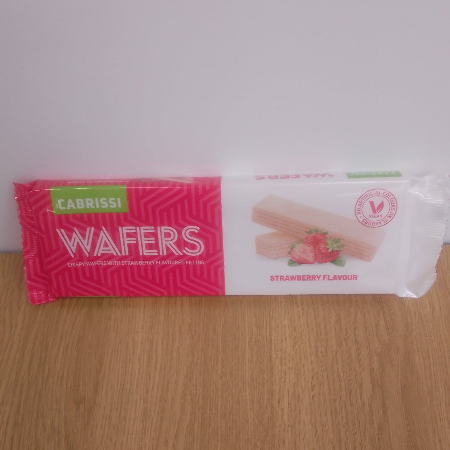 Cabrissi Wafers with Strawberry Flavoured Filling 100g