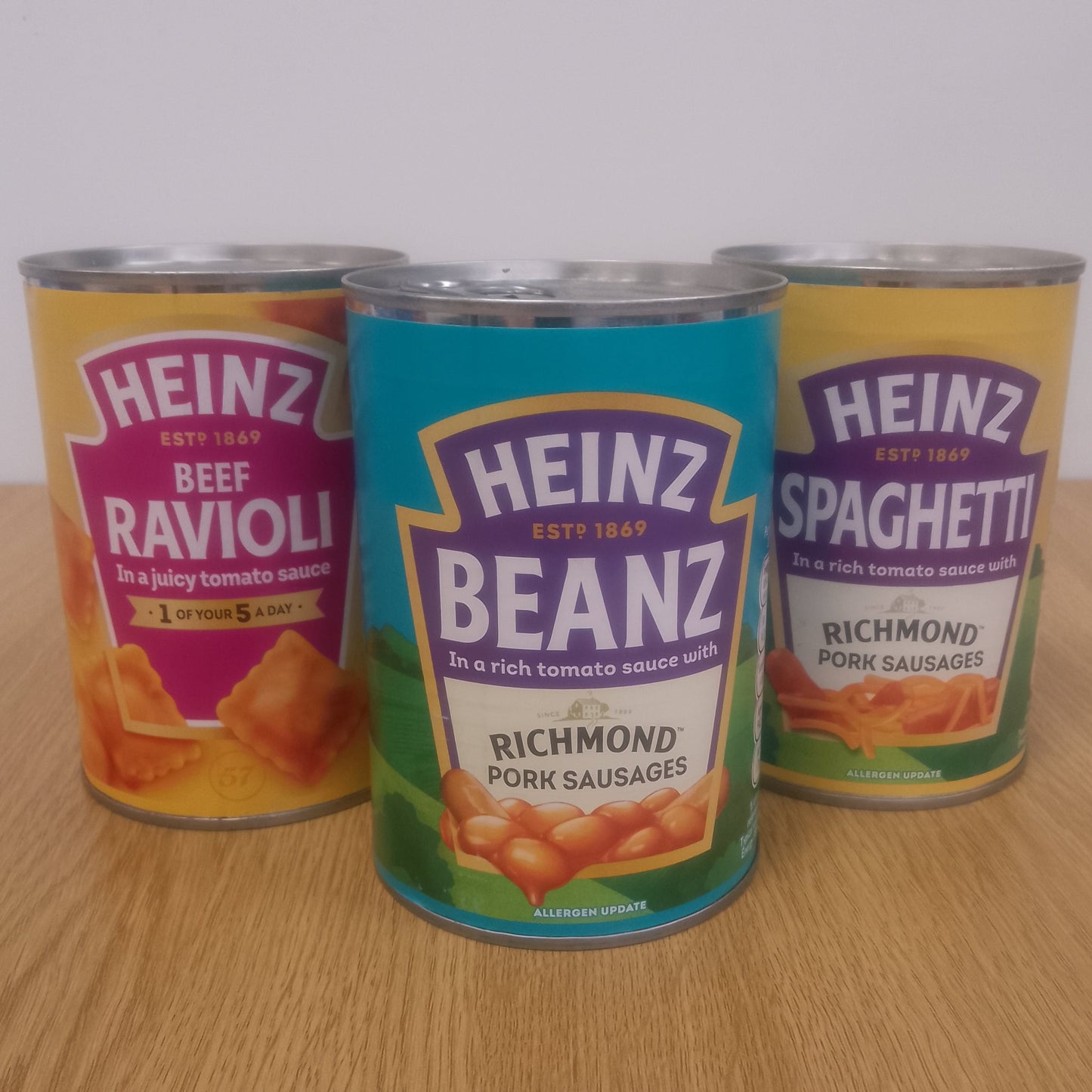 Heinz 24 pack Mixed Case (10 x Beanz & Sausages 415g / 8 x Ravioli 400g / 6 x Spaghetti & Sausages 400g)